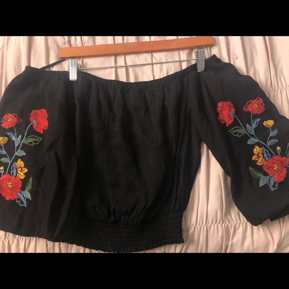 Off shoulder blouse - Picture 2 of 2